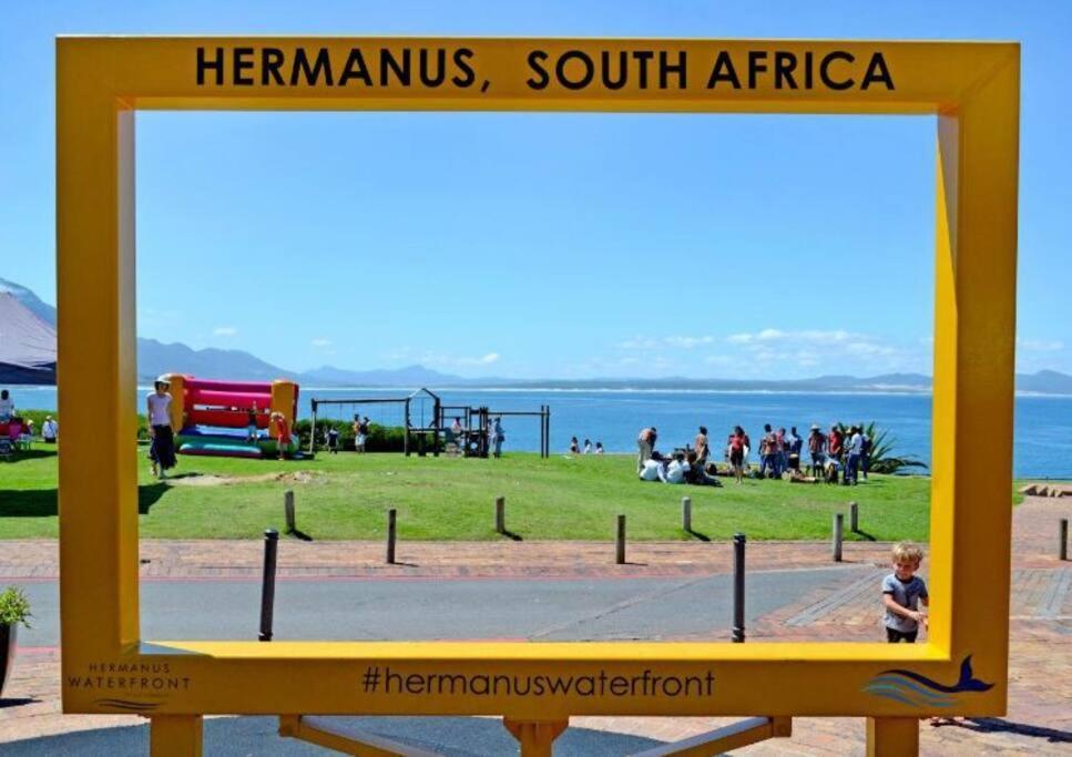 Hermanus Waterfront, Sea View Apartment With Balcony Eksteriør bilde