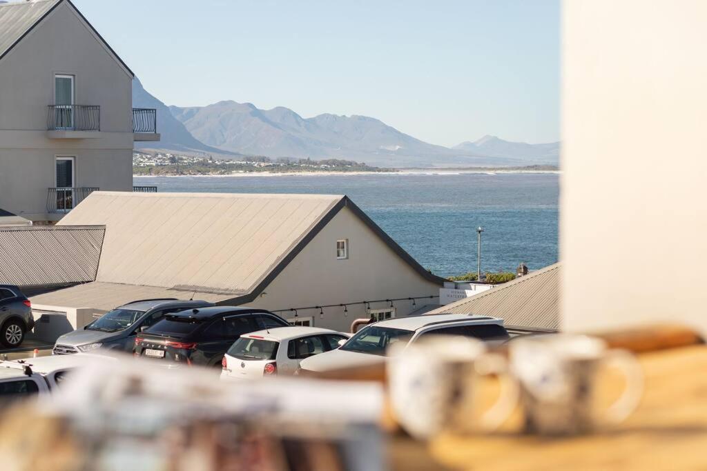 Hermanus Waterfront, Sea View Apartment With Balcony Eksteriør bilde