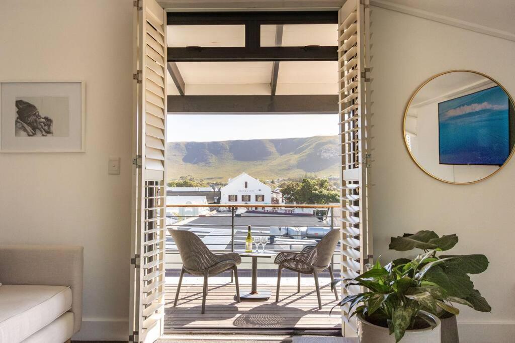 Hermanus Waterfront, Sea View Apartment With Balcony Eksteriør bilde