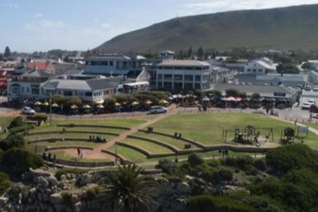 Hermanus Waterfront, Sea View Apartment With Balcony Eksteriør bilde