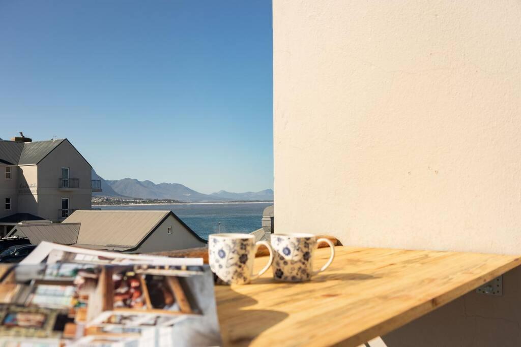 Hermanus Waterfront, Sea View Apartment With Balcony Eksteriør bilde