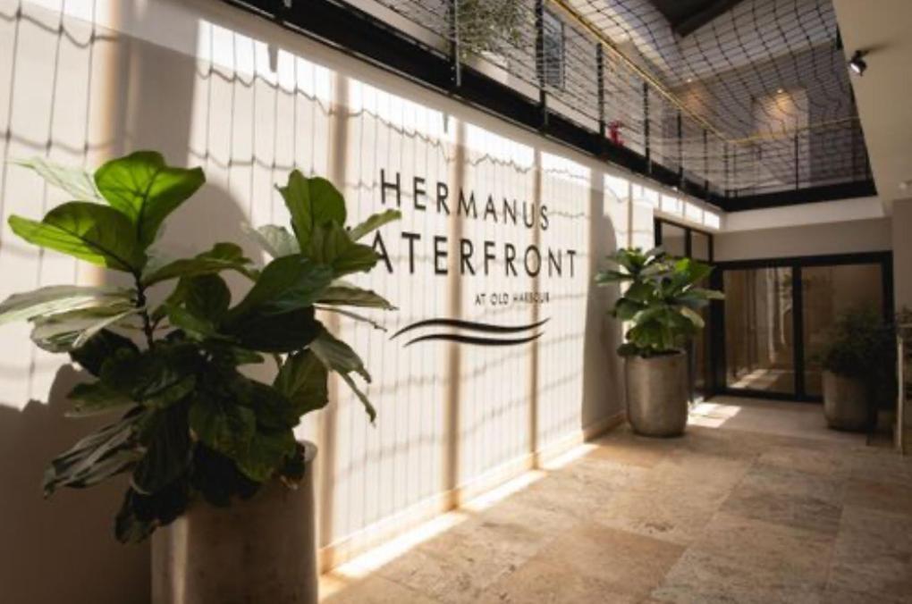 Hermanus Waterfront, Sea View Apartment With Balcony Eksteriør bilde